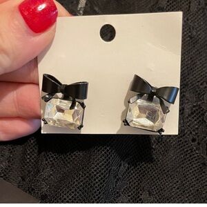 New earings with black bow